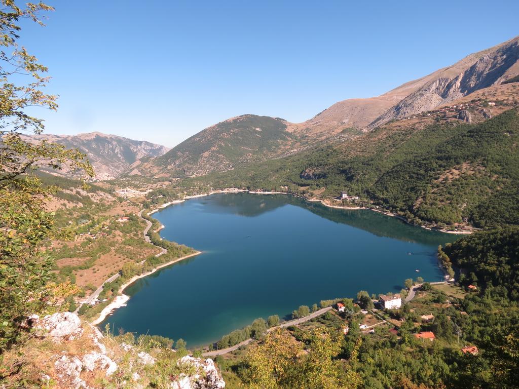 Grotta Dei Colombi Hotel Scanno Eksteriør billede